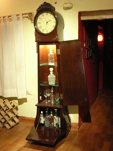 Who, me? clock (open)