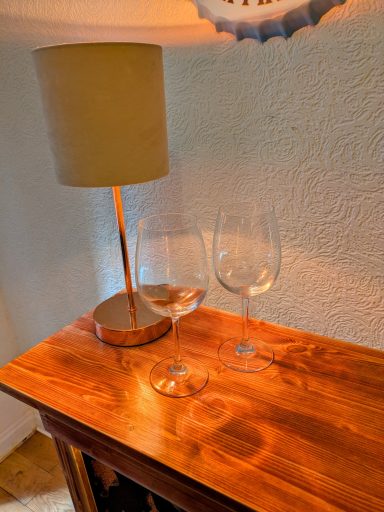 The Sprit Den Artisan craftmanship, functional design, handcrafted, custom home bar, bespoke, bar in Manchester, luxury furniture, glitter, bar piece